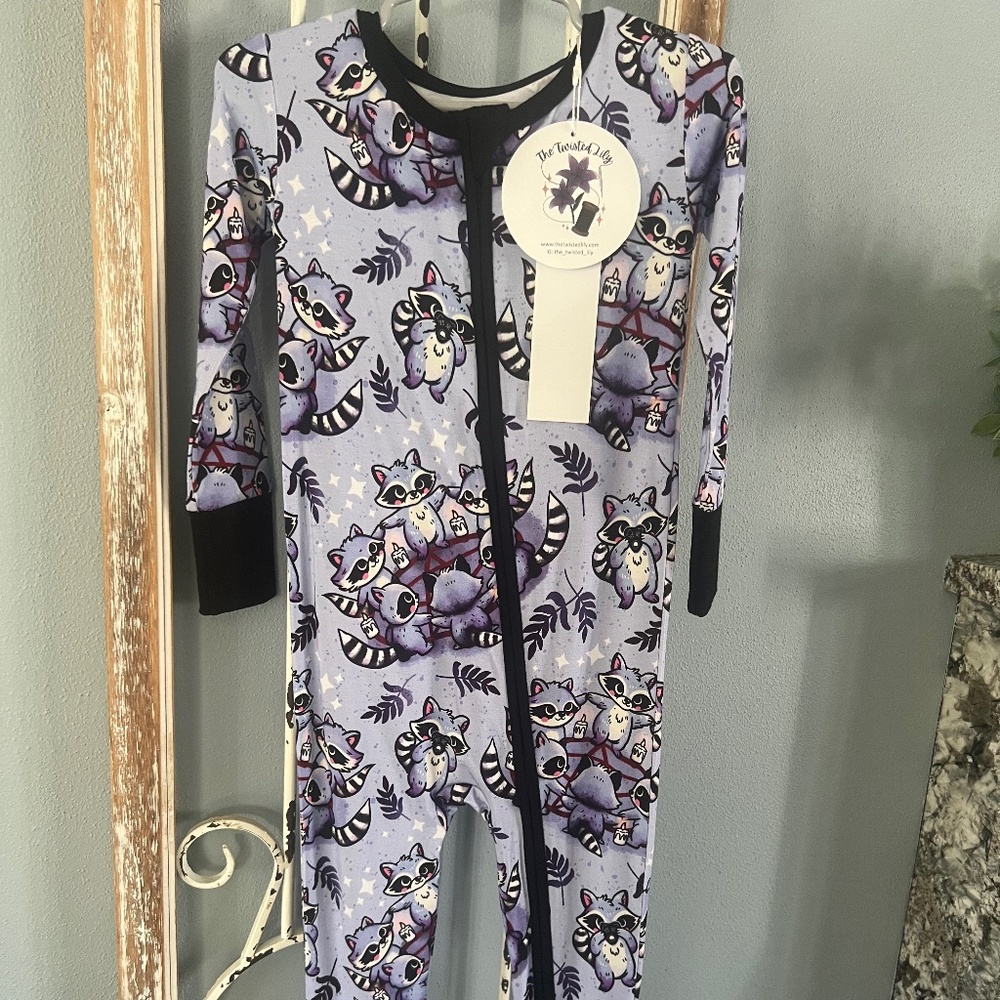 Raccoons Bamboo Zippy Twisted Lily